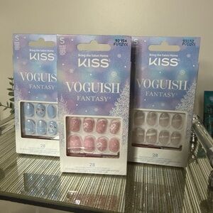 KISS Voguish Fantasy Press On Nails - Bundle of 3 Winter Press On Nails NIB